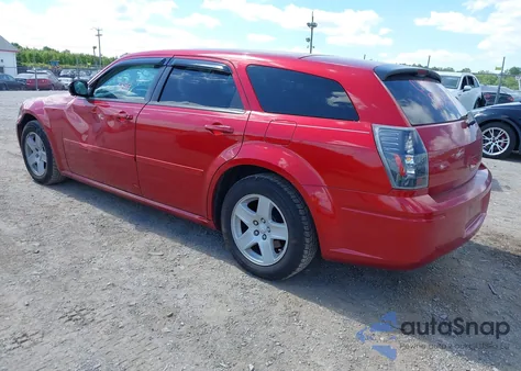 2005 Dodge Magnum Se z USA, uszkodzony, nr VIN 2D4FV48V95H129282